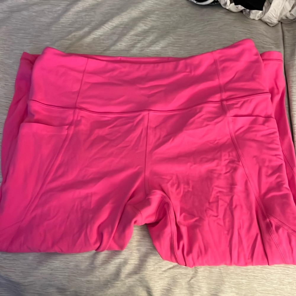 Athleta Hot Pink Cropped Leggings